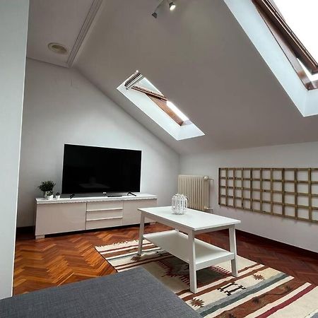 Apartamento El Fontan, Parking Gratuito Gijon Exterior photo